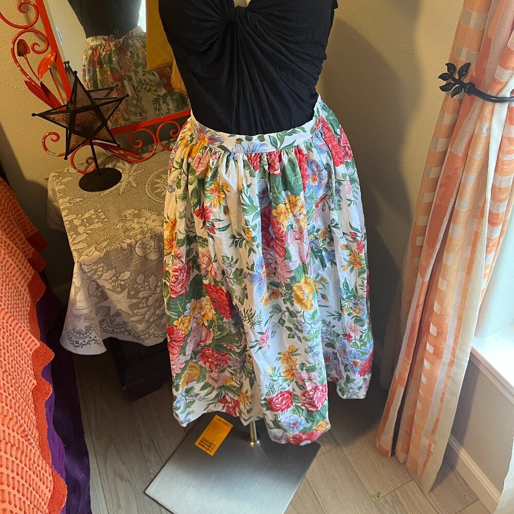 Avon Midi Floral Vintage Skirt - size 15/16